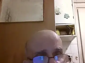 Stripchat Free Porn Cam of mariusica1@xh
