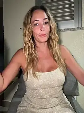 Stripchat Free Live Porn of SweetAlegra_