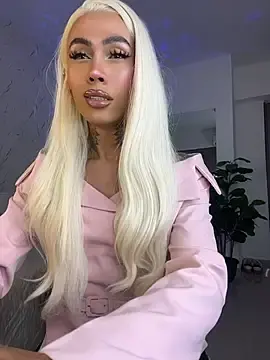 Stripchat Live Sex Cam of miss_tatiana_