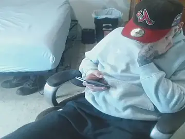 Stripchat Free Porn Cam of DADDY_KANE8---