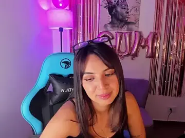 Stripchat Live Sex Cam of Nicole_Ss