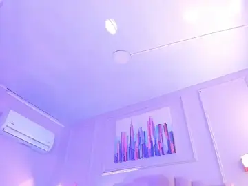 Stripchat Free Porn Cam of bigboobsnaughty1