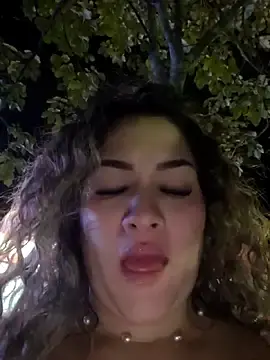 Stripchat Live Porn of Sara_smiiith211