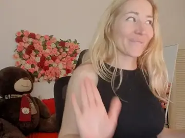 Stripchat Sex Cam of AstraMonroe