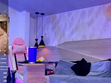 Stripchat Free Live Porn of kylliefox_