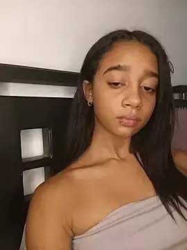 Stripchat Adult Webcams of Zoe_Sweett18