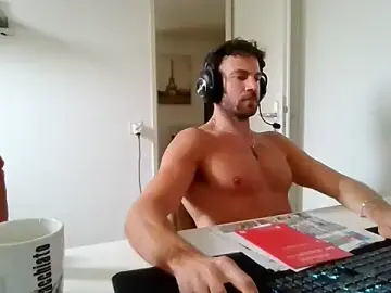 Stripchat Adult Webcam of alpha-hunk