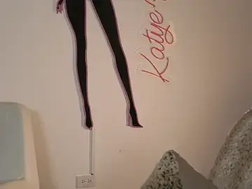 Stripchat Sex Cam of Katyerave