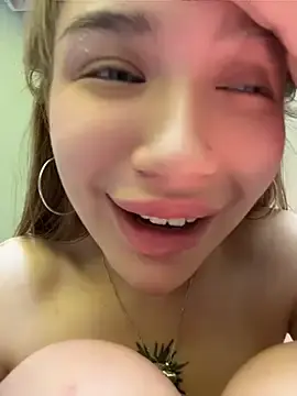 Stripchat Adult Video Chat of FlashTitsRoyal