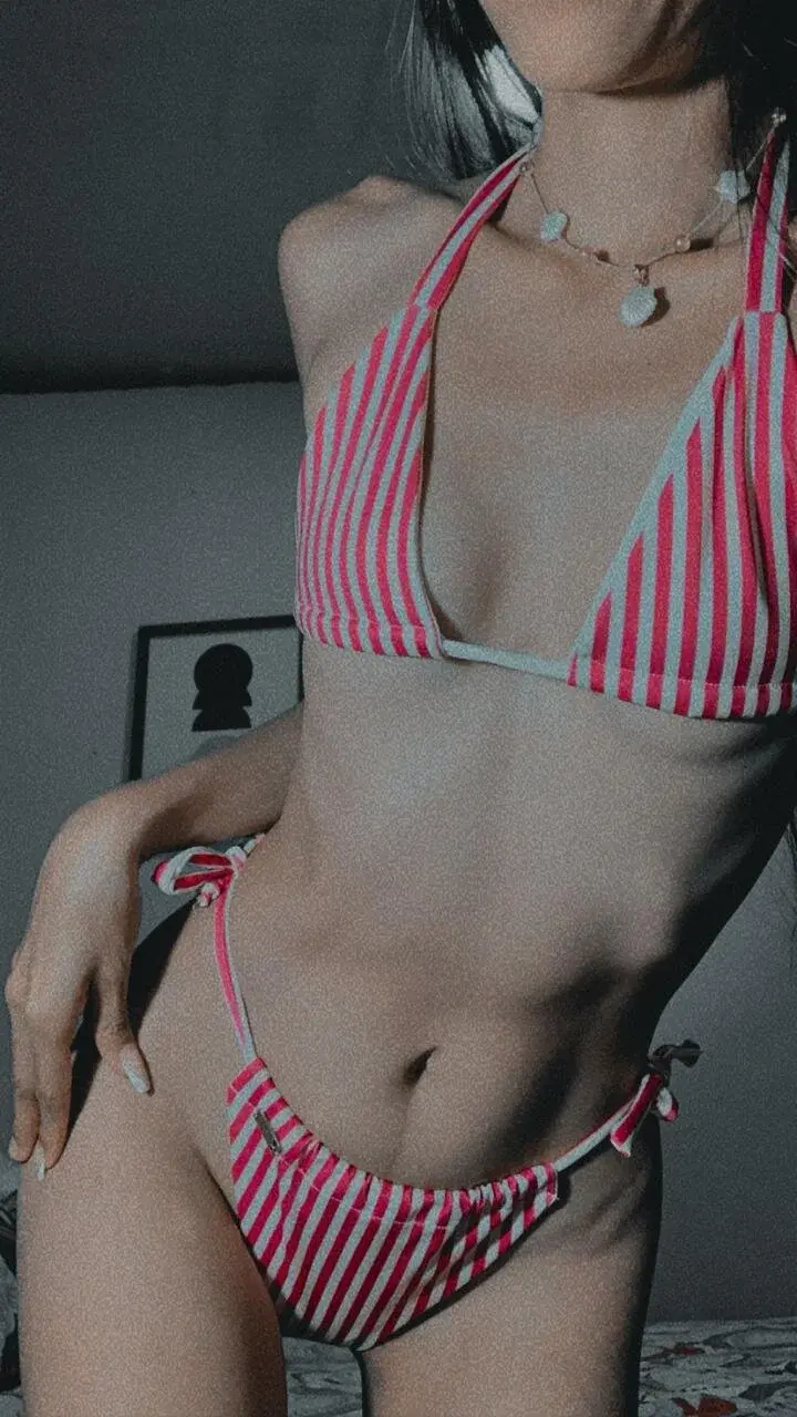 Mia_sexy18_