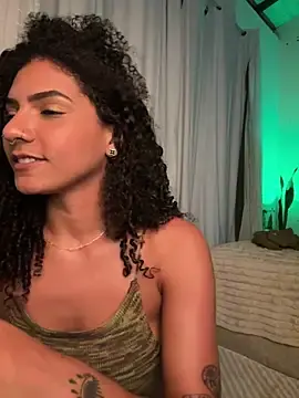 Stripchat Free Porn Cam of kushg_rl
