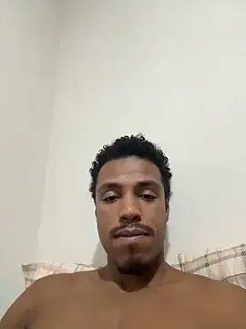 Stripchat Sex Cam of LorenzoBlack27
