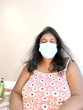 Stripchat Watch Live Sex Cams of Xbees_CT