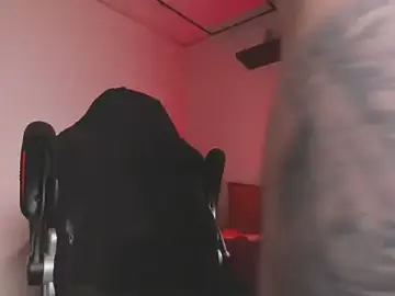 Stripchat Sex Cam of james_connor2