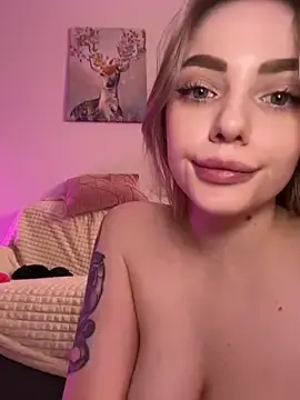Stripchat Live Porn of HugeBoobsAlice