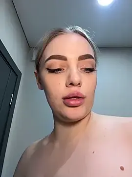 Stripchat Live Sex Cam of HugeBoobsAlice