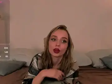 Stripchat Nude Webcam of Little_Clare