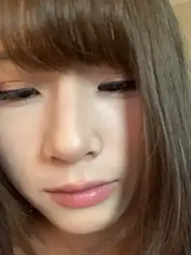 Stripchat Live Sex Cam of xiaoguai33