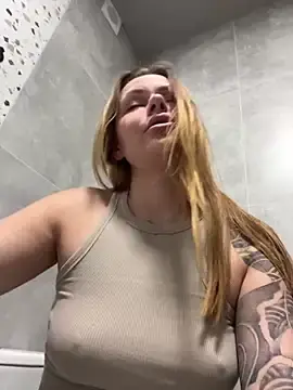 Stripchat Free Porn Cam of MonoGirl