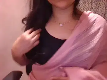 Stripchat Free Porn Cam of Diya_04