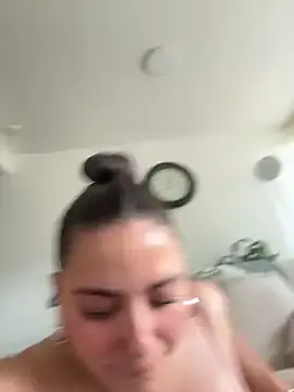 Stripchat Nude Webcam of sukhakunis1