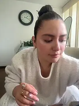 Stripchat Watch Live Sex Cams of sukhakunis1