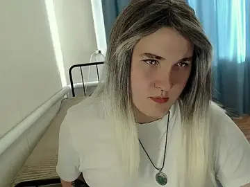 Stripchat Free Porn Cam of EvaMiron