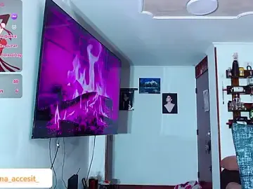Stripchat Live Sex Cam of caroline_cossei