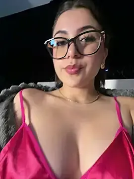 Stripchat Sex Cam of Natha_Fantasy