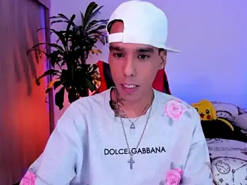 Stripchat Live Sex Cam of Damianwhite