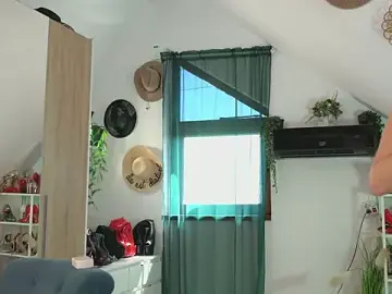 Stripchat Free Porn Cam of Amaliamour