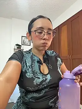 Stripchat Live Sex of Kay_LustyWife