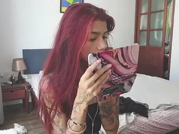 Stripchat Adult Webcams of vinkitinkii