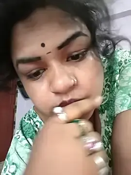 Stripchat Live Sex Cam of Deborbhavi222