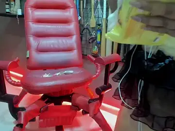 Stripchat Free Live Porn of ariel_bdsm