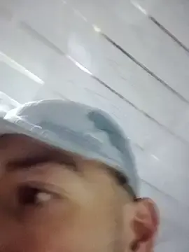 Stripchat Sex Cam of Aaronkiller
