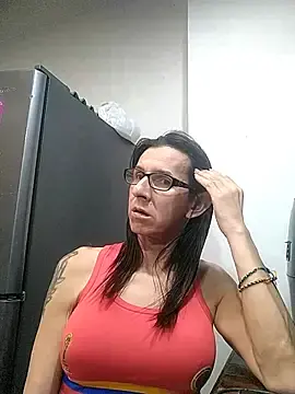 Stripchat Nude Webcam of Cameron_puppy