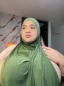 Stripchat Adult Webcams of sweetmuslim01