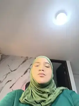 Stripchat Nude Webcam of sweetmuslim01