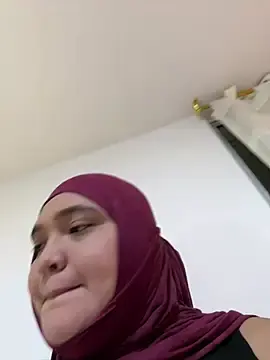 Stripchat Nude Webcam of sweetmuslim01