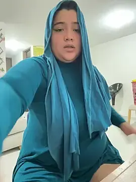 Stripchat Sex Cam of sweetmuslim01