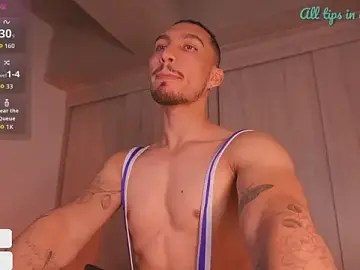 Stripchat Live Sex Cam of DavidC_