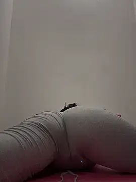 Stripchat Free Live Porn of kim_monti
