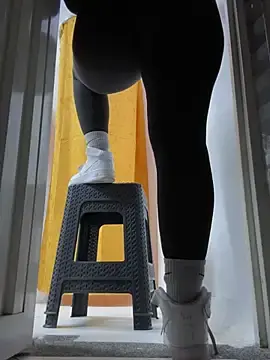 Stripchat Live Porn of kim_monti