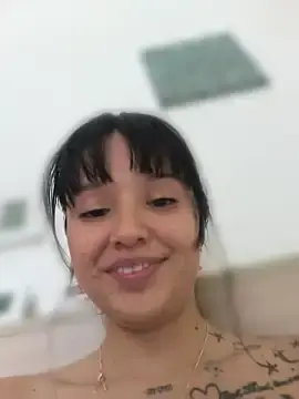 Stripchat Adult Video Chat of LorenRosse