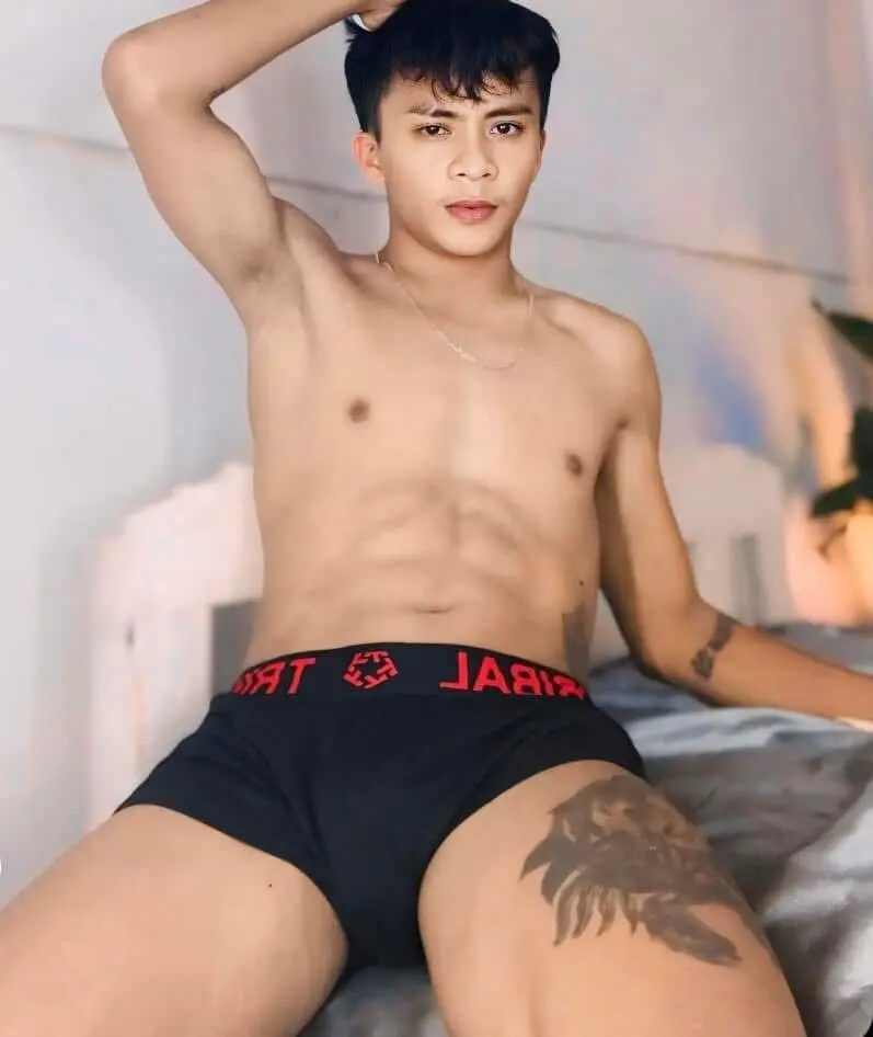 ur_twinkKirk6969