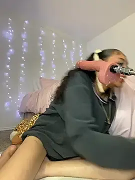 Stripchat Watch Live Sex Cams of badbaby187