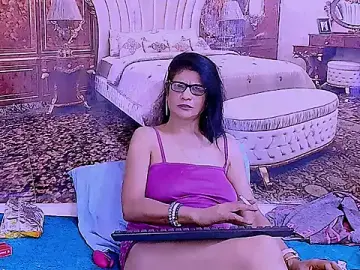 Stripchat Best Webcam of IndianAllure