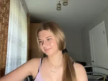 Stripchat Nude Webcam of HoneysPiee