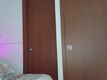 Stripchat Watch Live Sex Cams of Sweetlove_243